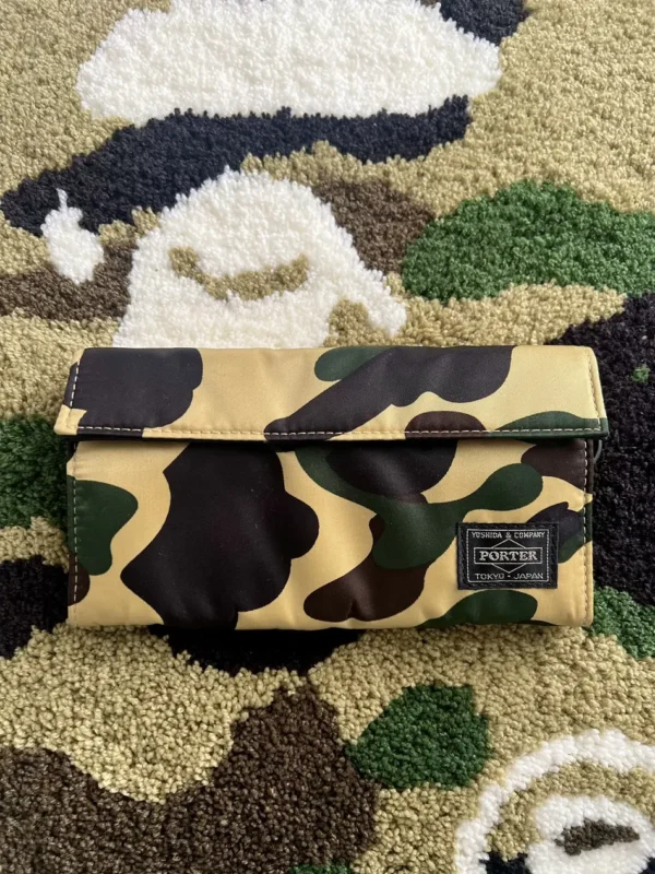 Bape x Porter 1st Camo Wallet-GREEN