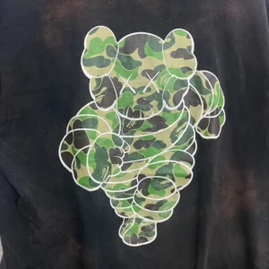 Bape x Kaws Chum Tee-BLACK